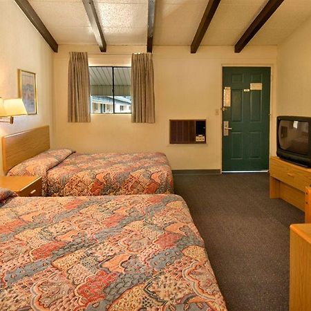 Peoria Inn Tulsa Bagian luar foto